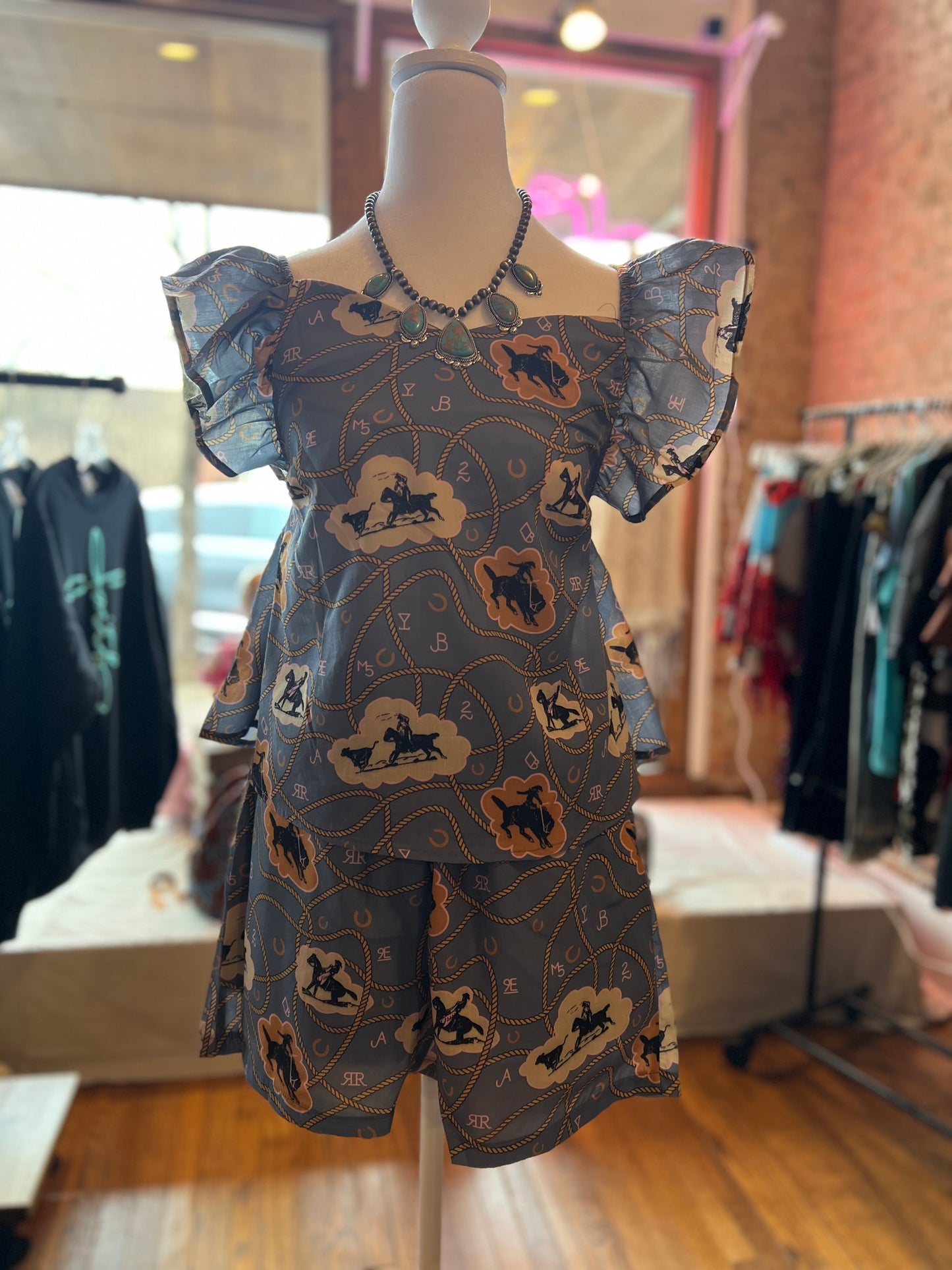 Lasso Lady Top
