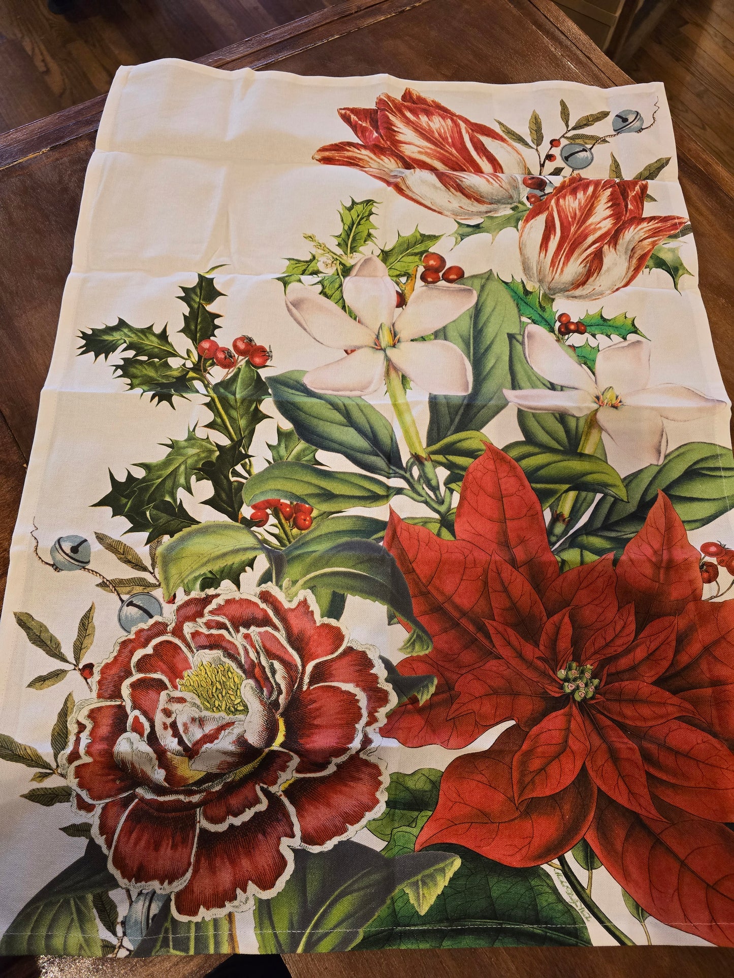 Poinsette Kitchen Towel