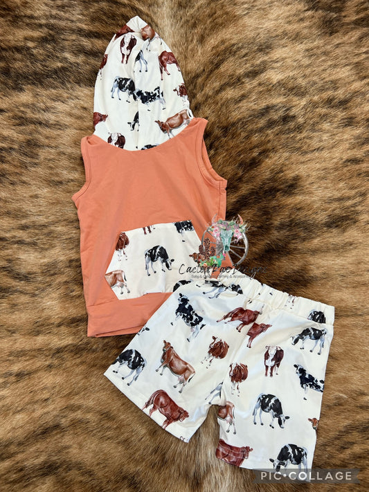 Hooded Cow Short Set