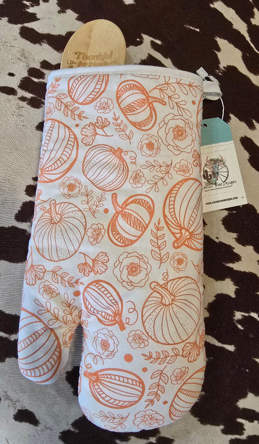 Pumkin Oven Mitt with Wooden Spoon