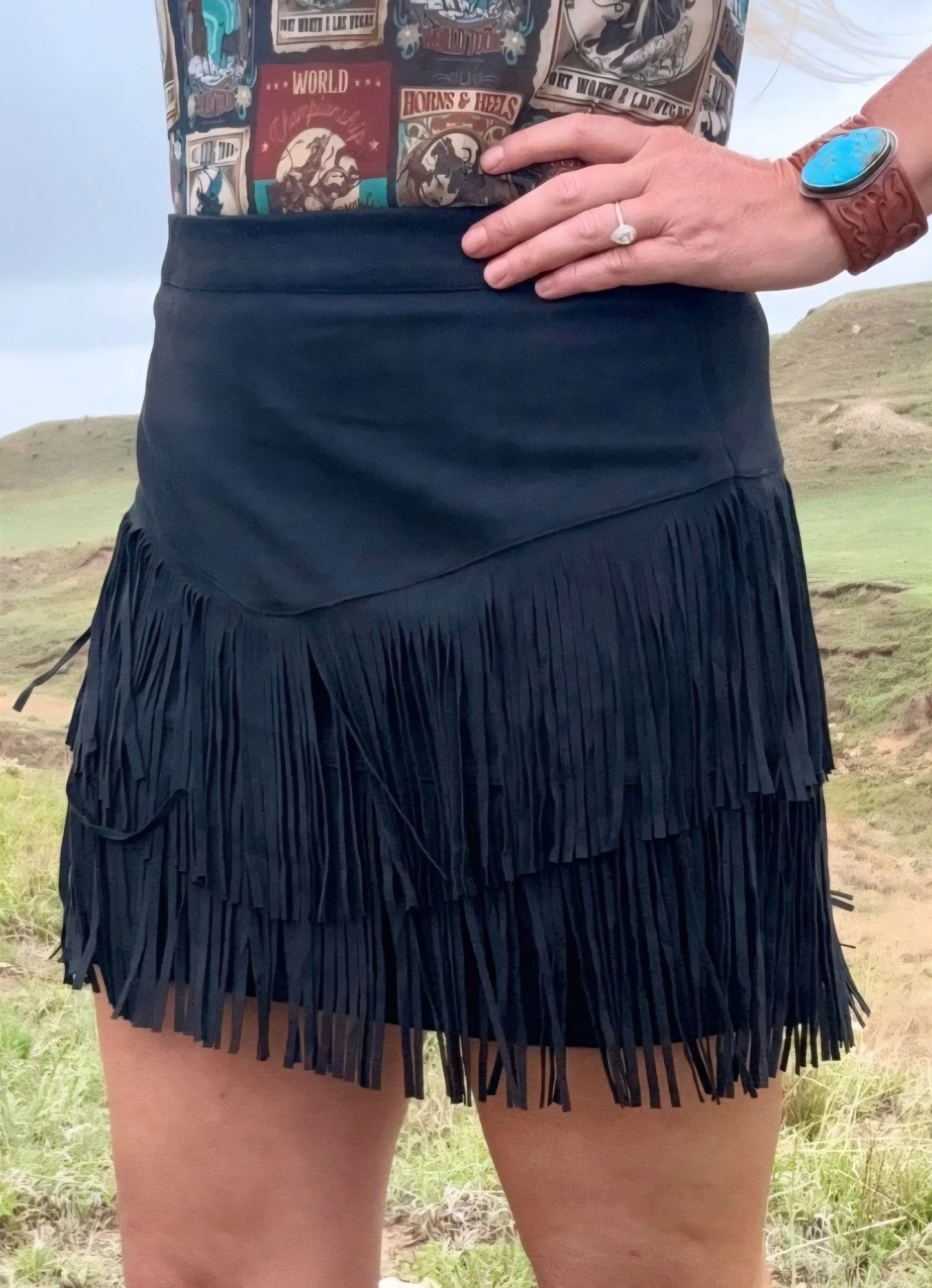 FORT WORTH FRINGE SKIRT BLACK