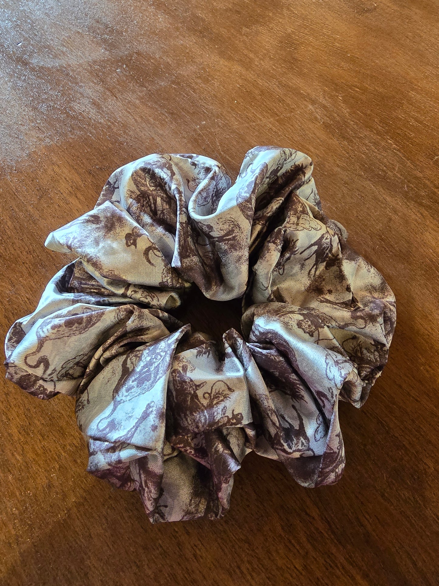 Jumbo Silk Scrunchie