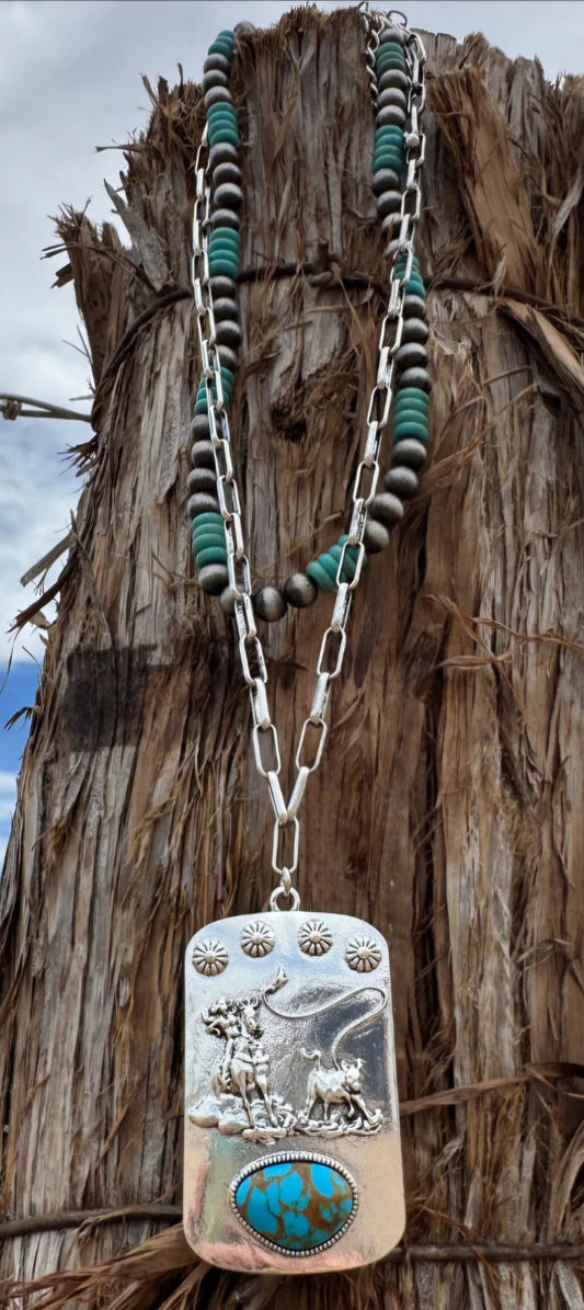 Breakaway Babe Necklace