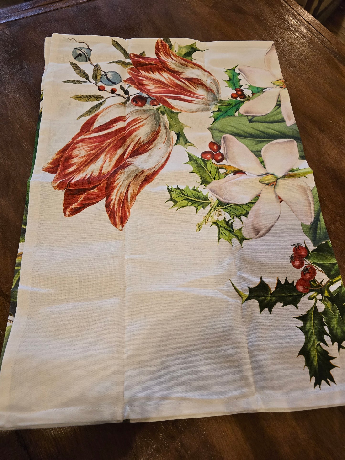 Poinsette Kitchen Towel